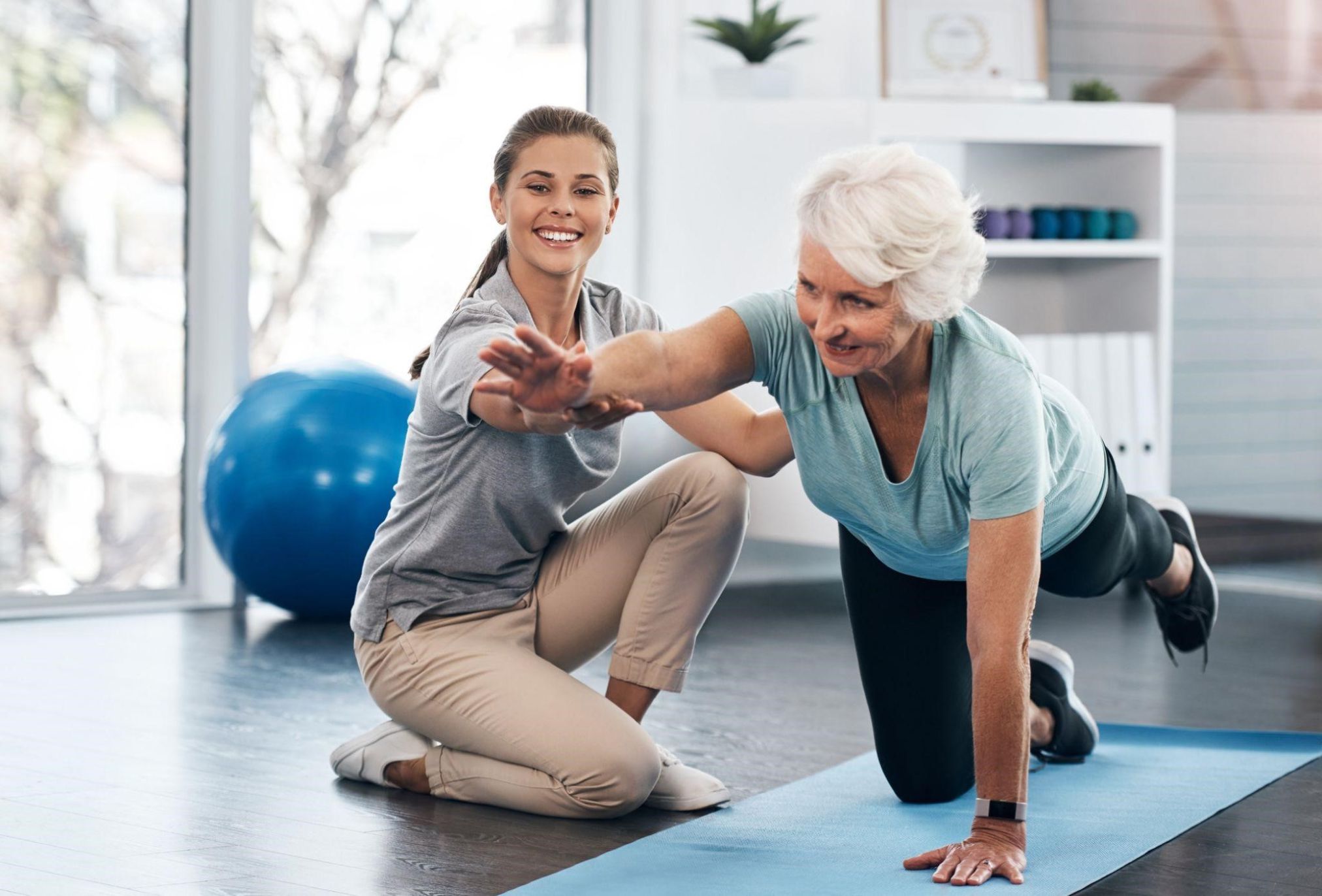 Các bài tập nhẹ nhàng còn giúp tăng cường sức mạnh và sự dẻo dai của xương